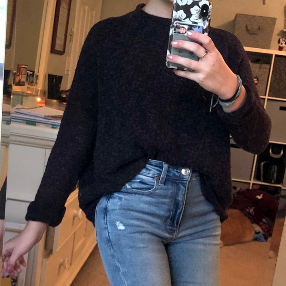 Long sleeve sweater